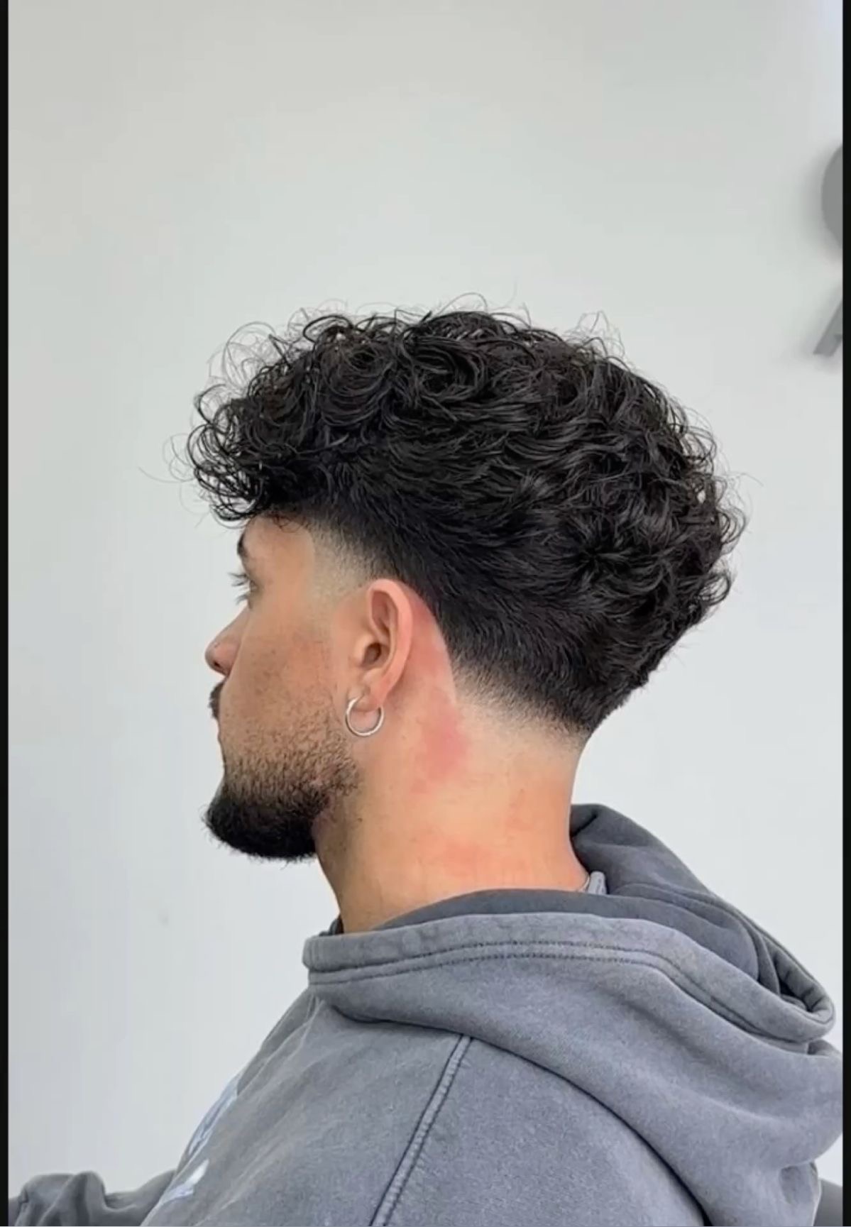 Tolis Barber Shop