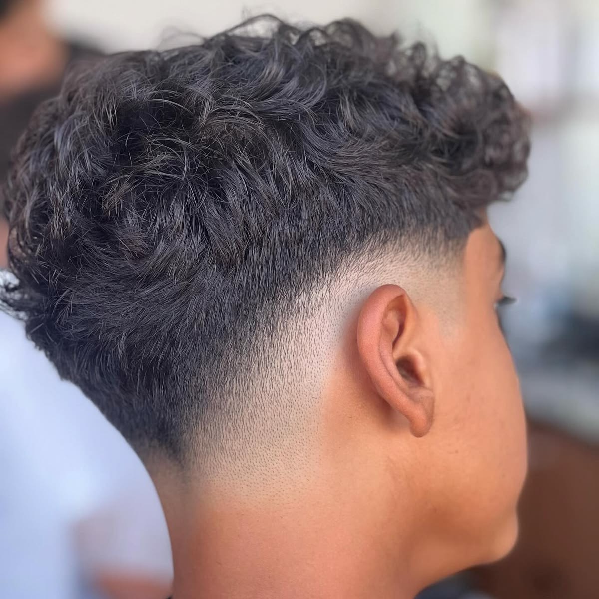 Tolis Barber Shop
