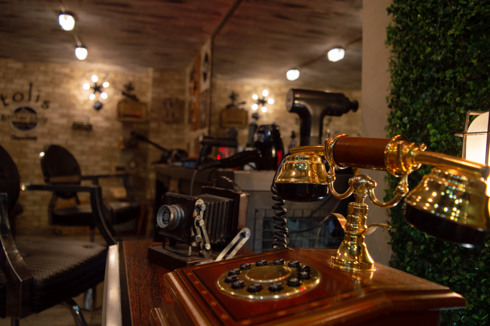 Tolis Barber Shop